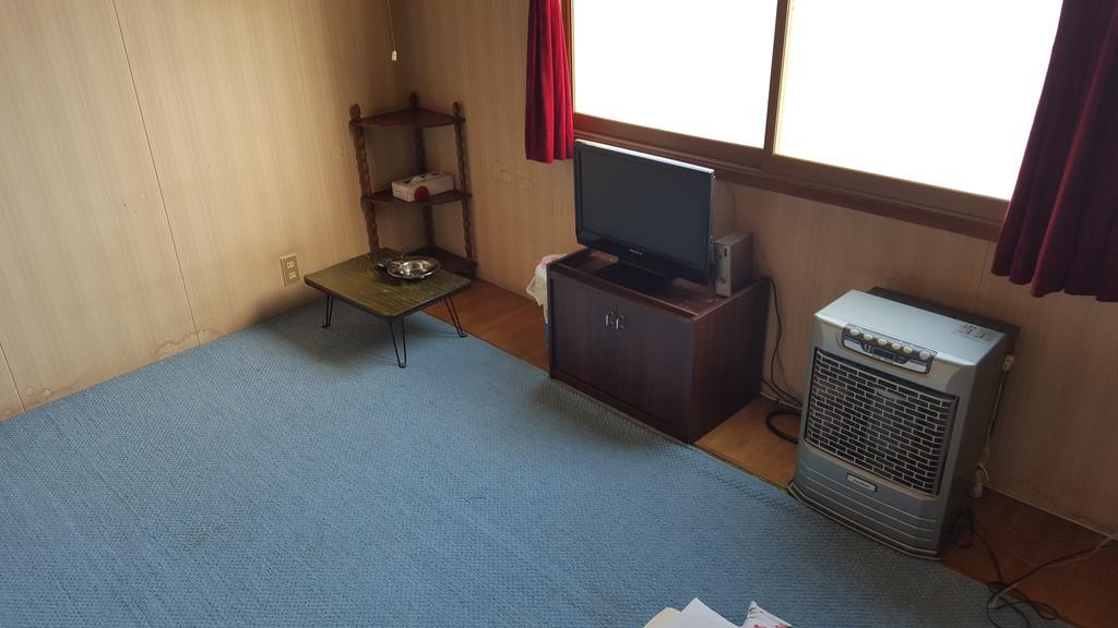Marutake Ryokan คุตชาน ภายนอก รูปภาพ